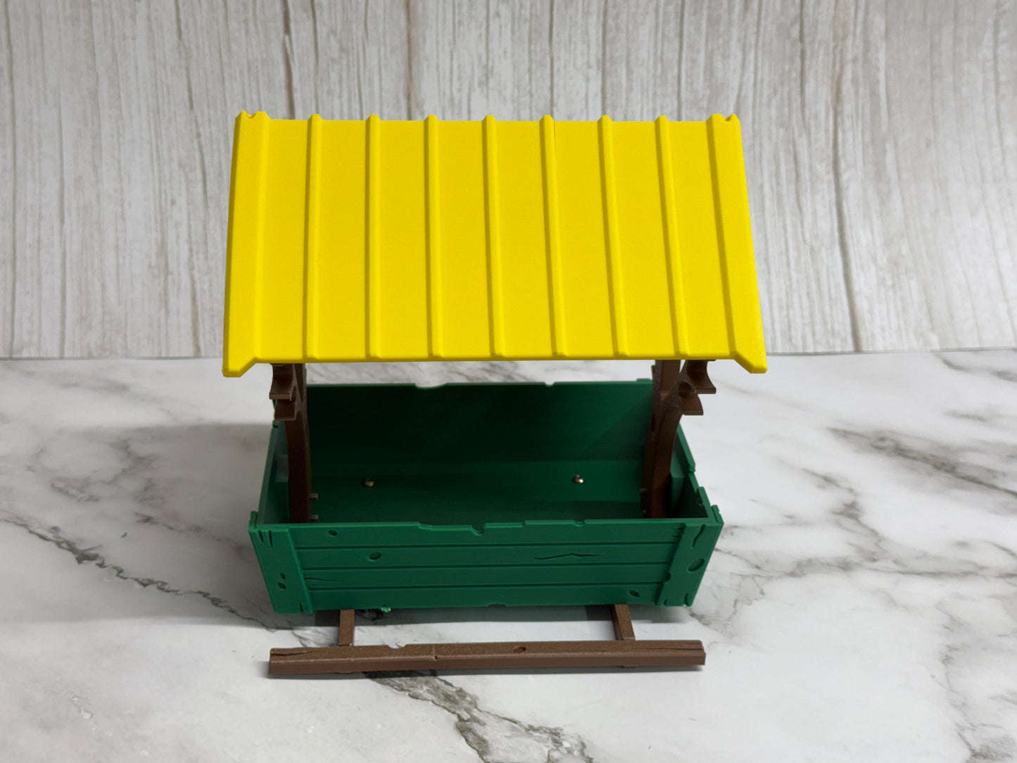 Countryside Bird Feeder