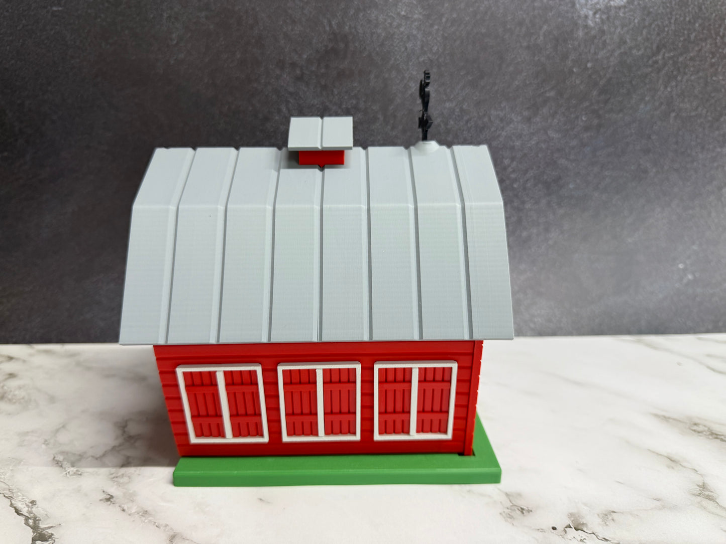 Barn Birdhouse