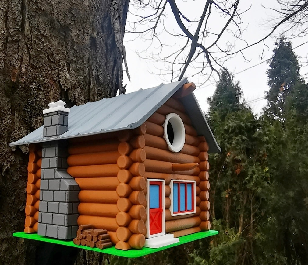 Log Cabin Birdhouse