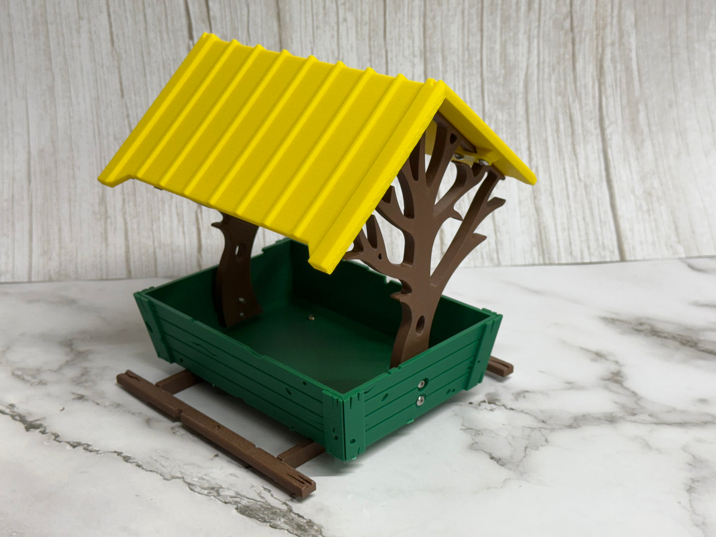 Countryside Bird Feeder